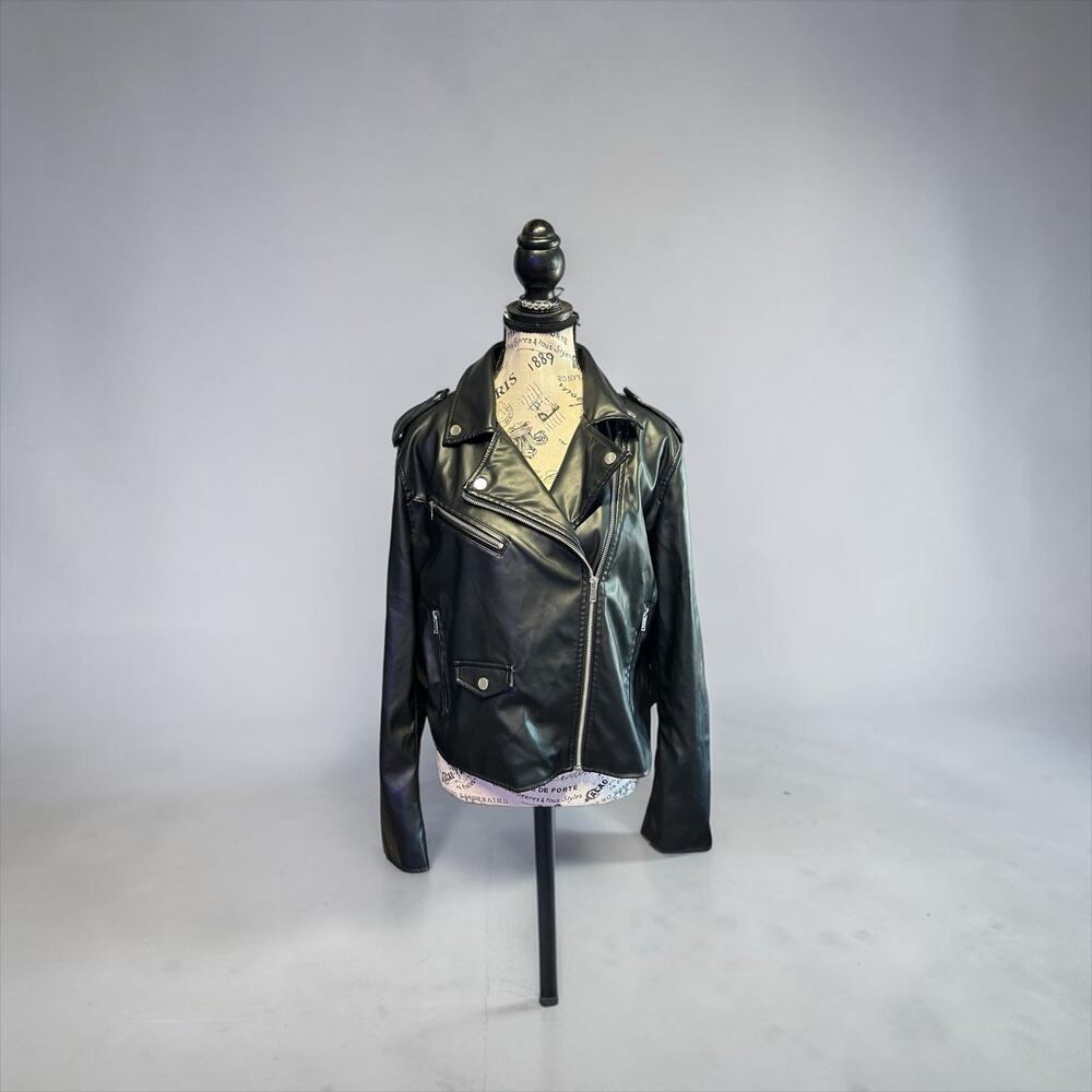 Nine West Black faux leather moto jacket Women’s Size L